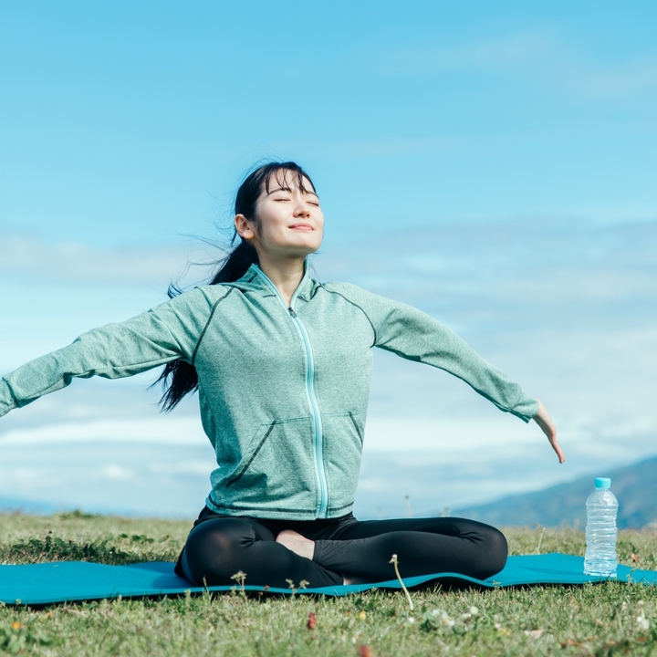 忙しいあなたにこそ試してほしい！ヨガで心と体をリフレッシュ