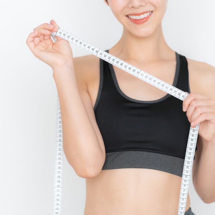 ヨガはダイエットに向いていないってホント?!|効果的なポーズと食事の関係